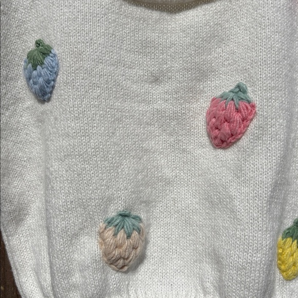 Anthropologie | Luna Ivy Strawberry Knit Crop Sweater - Picture 2 of 4